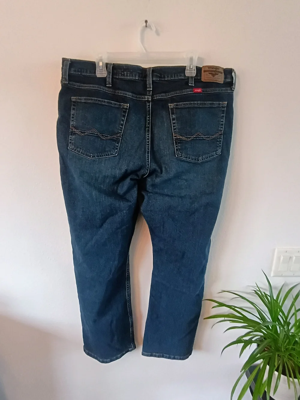 Wrangler Relaxed Boot Jeans Mens 40x30 Medium Wash Stretch Denim Bootcut Classic